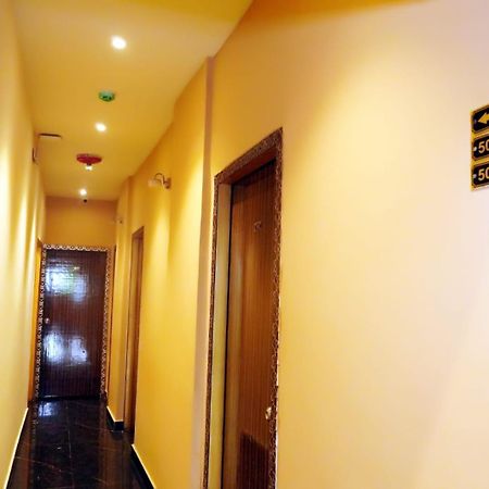 Hotel Golden Plaza Vashi Exterior photo